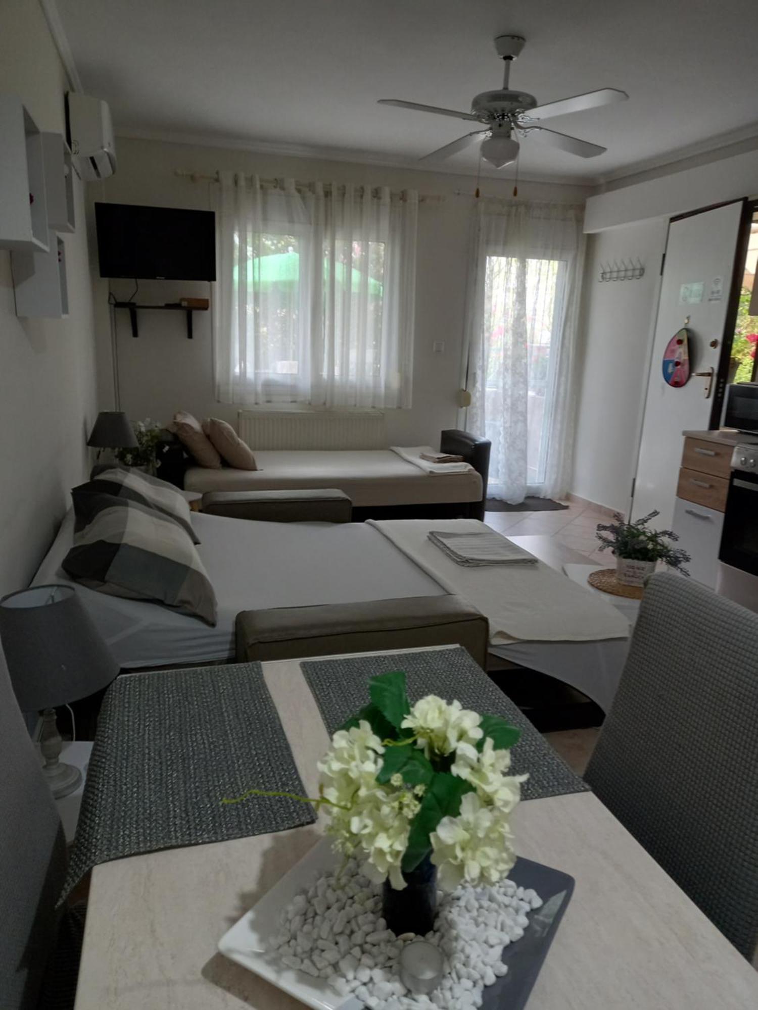 Peramos Apartments Nea Peramos  Luaran gambar